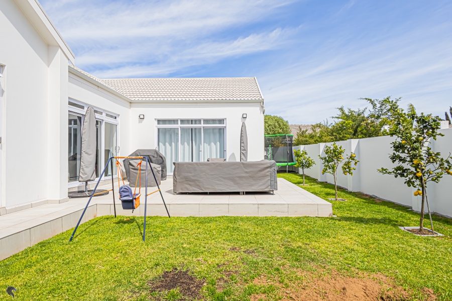 6 Bedroom Property for Sale in Country Club Western Cape